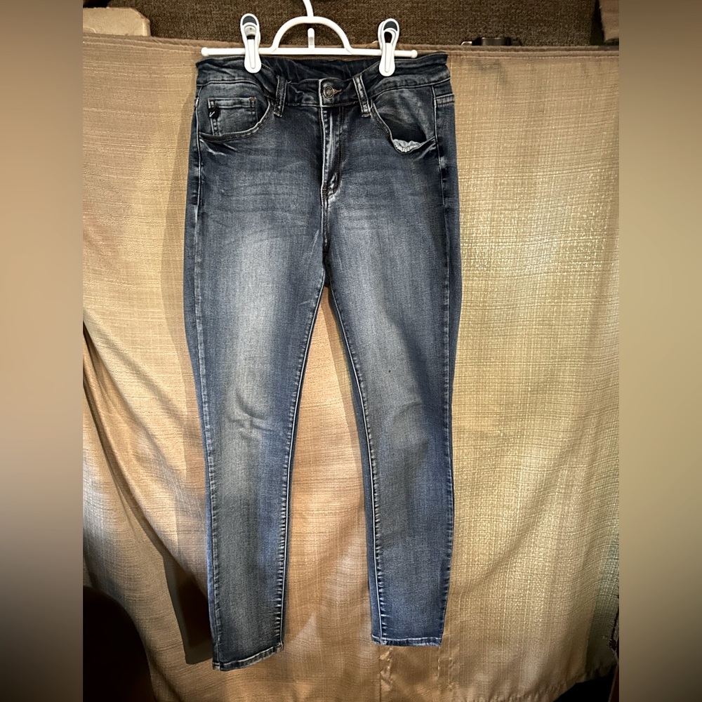 Kancan Estilo Jeans. Size 9/28